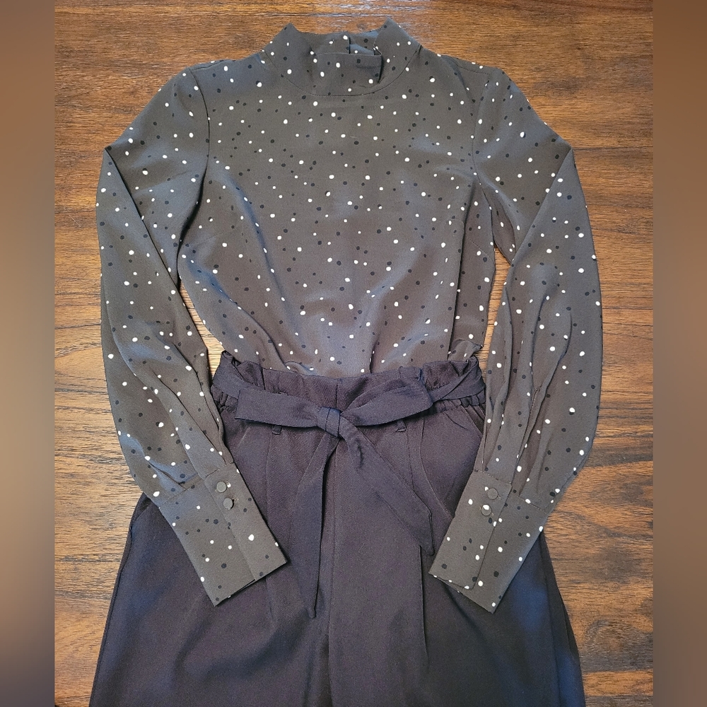 H&M Olive Colored Polka Dot Long Sleeve Blouse Size US 2